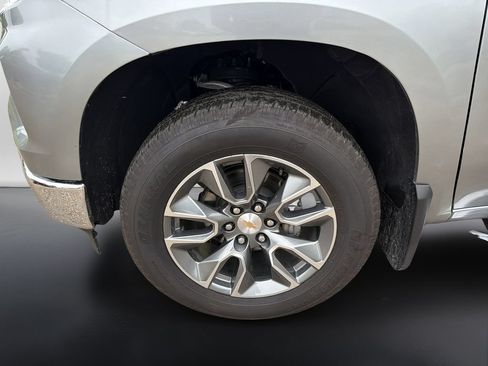 Used 2026 Chevrolet Silverado 1500 LT w/ Protection Package AWD/4WD image 9