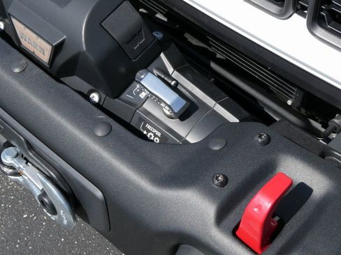 Used 2024 Jeep Wrangler Unlimited Rubicon w/ XTREMEE 35" Tire Package image 28