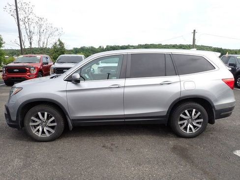 Used 2019 Honda Pilot EX image 2