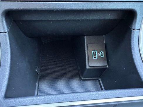 Used 2024 Ford Edge SE image 15