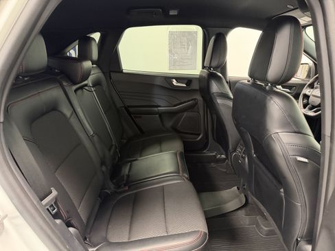 Used 2024 Ford Escape ST-Line w/ Tech Pack #1 AWD/4WD image 21