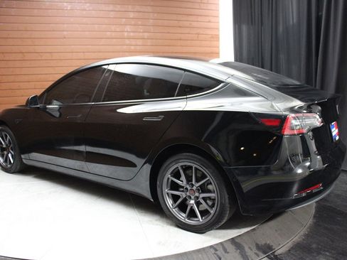 Used 2022 Tesla Model 3 image 9