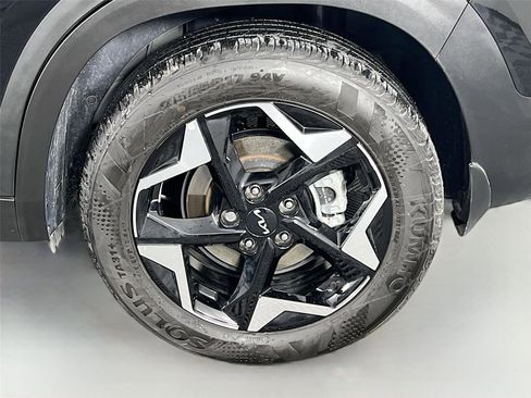 Used 2024 Kia Seltos EX image 33