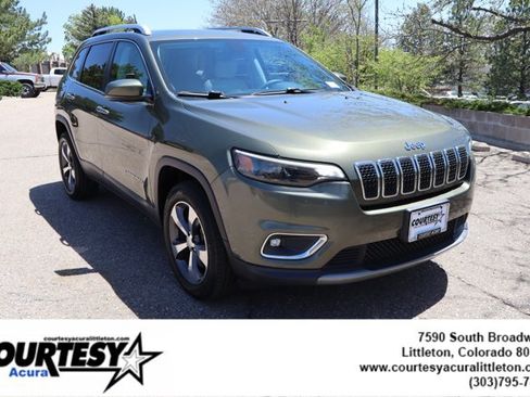 Used 2019 Jeep Cherokee Limited w/ Luxury Group AWD/4WD image 8