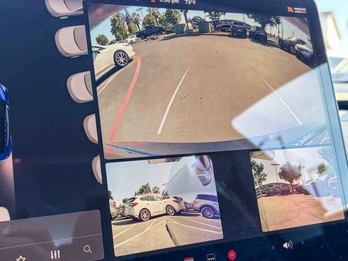 Used 2018 Tesla Model 3 Long Range image 22