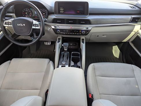 Certified 2022 Kia Telluride SX w/ Towing Package image 11
