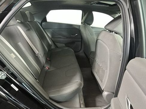 Used 2024 Hyundai Elantra SEL w/ Convenience Package FWD image 30