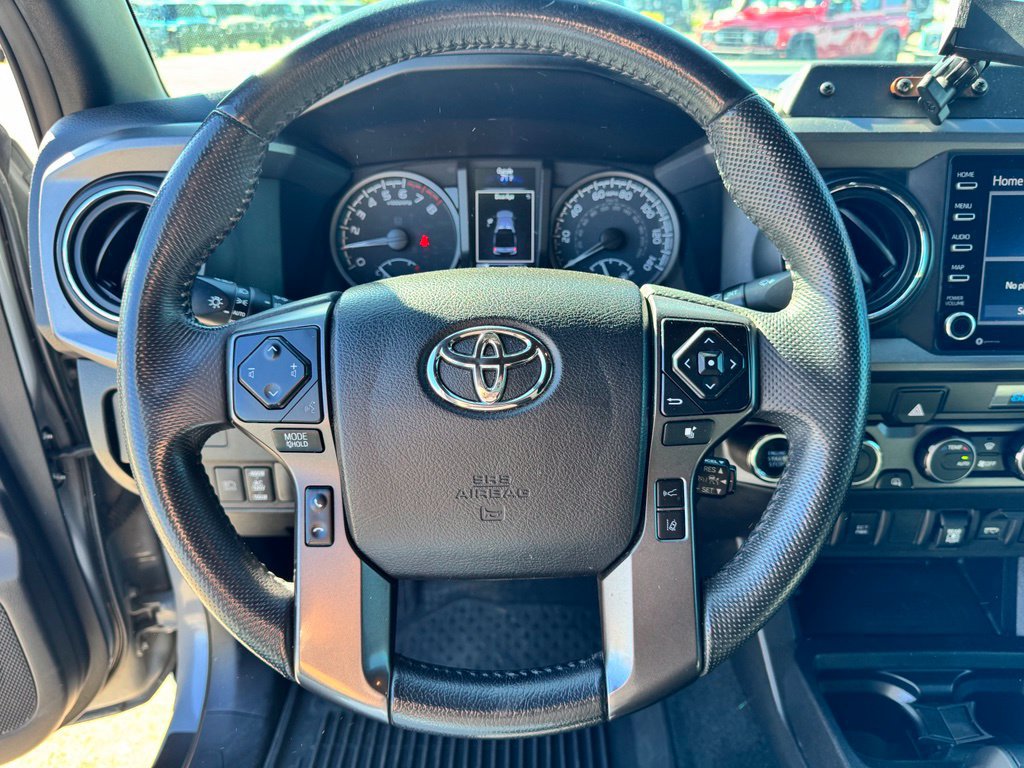 Used 2021 Toyota Tacoma TRD Off-Road AWD/4WD image 11