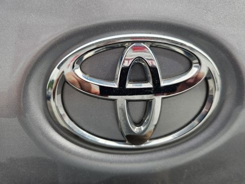 Used 2016 Toyota Sienna LE FWD image 16