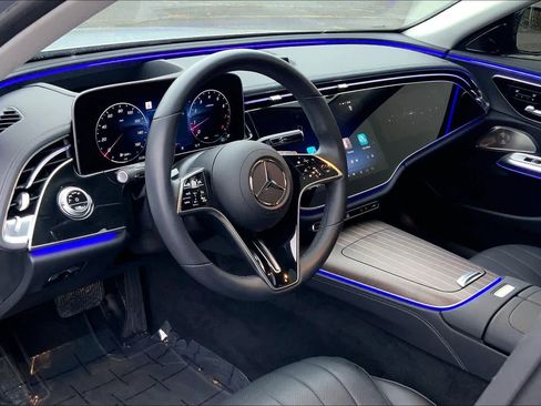 Used 2024 Mercedes-Benz E 350 4MATIC Sedan image 15