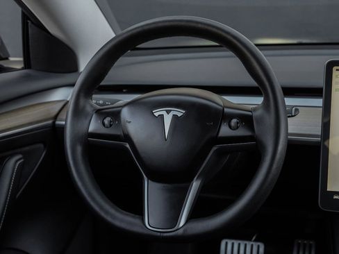 Used 2023 Tesla Model 3 Performance image 25