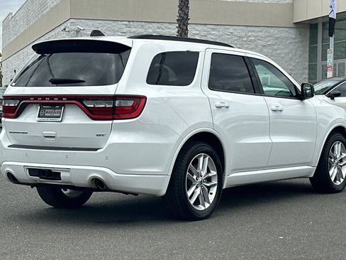 Used 2024 Dodge Durango GT RWD image 4
