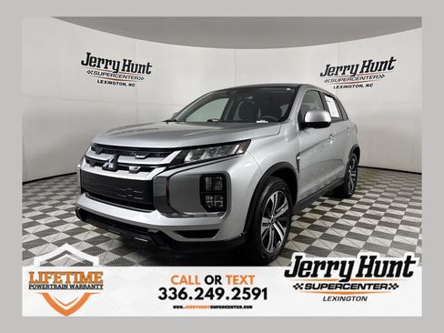 Used 2025 Mitsubishi Outlander Sport ES AWD/4WD image 1