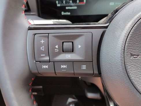 New 2026 Nissan Kicks SR w/ SR Premium Package FWD image 14