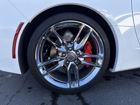 Used 2015 Chevrolet Corvette Stingray Coupe w/ 2LT Preferred Equipment Group image 39