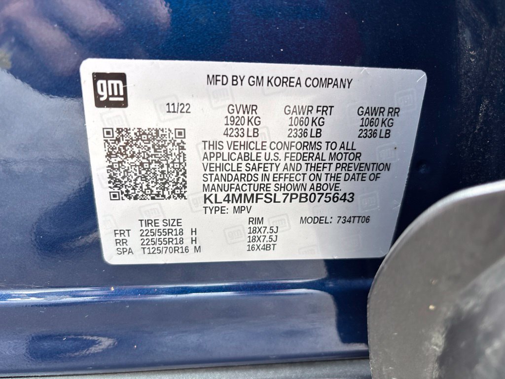 Used 2023 Buick Encore GX Essence w/ Experience Buick Package FWD image 11