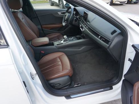 Used 2019 Audi A4 2.0T Premium image 3