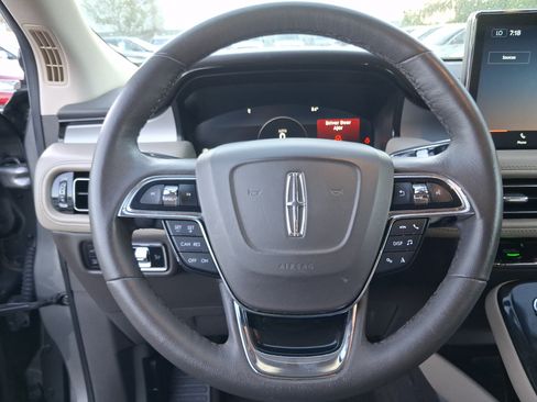 Used 2023 Lincoln Nautilus FWD image 15
