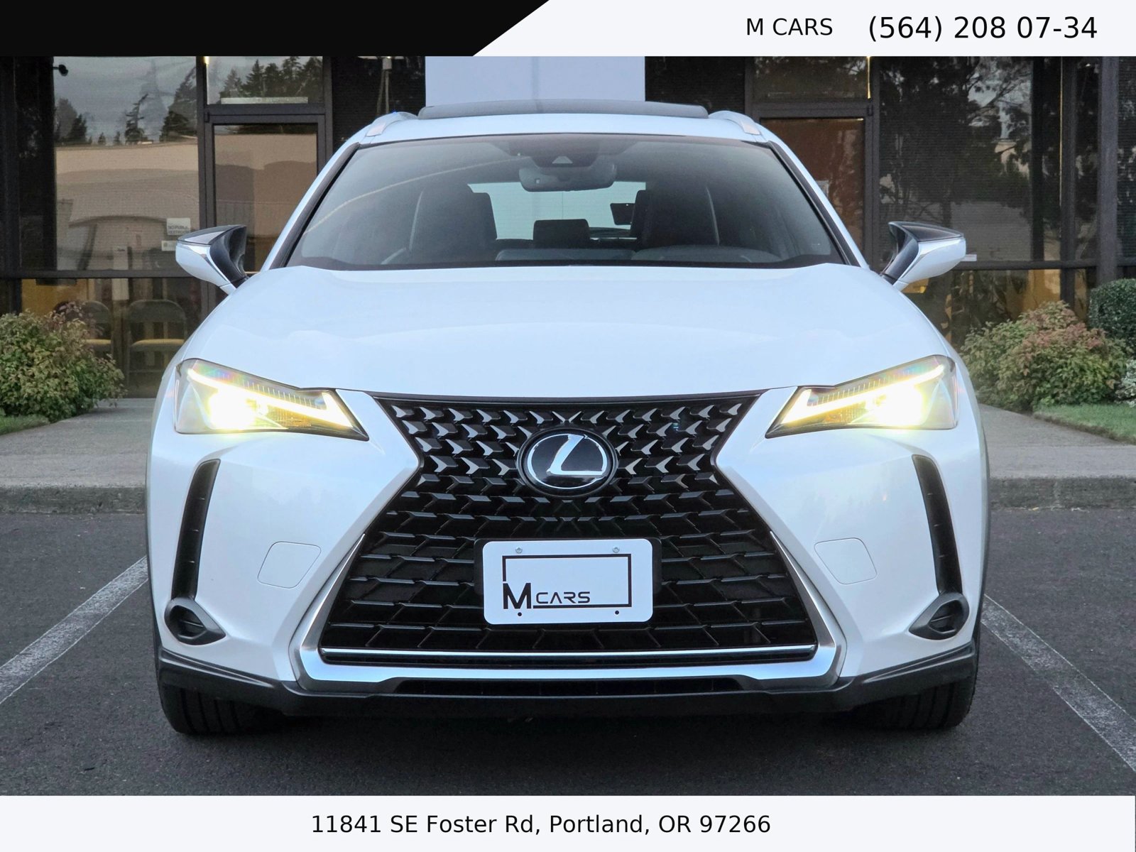 Used 2019 Lexus UX 200 FWD image 3