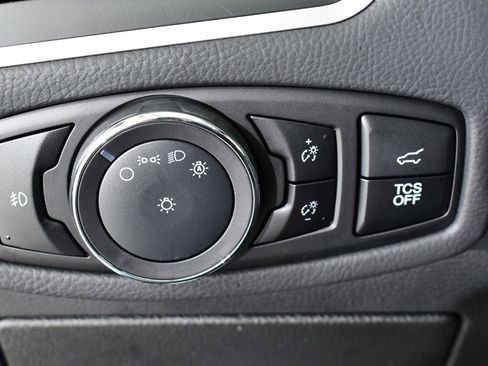 Used 2024 Ford Edge SEL w/ Convenience Package image 30