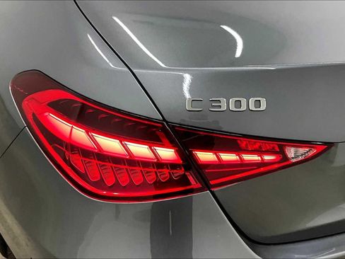 Used 2025 Mercedes-Benz C 300 Sedan image 14