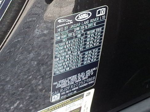 New 2026 Land Rover Discovery S image 22