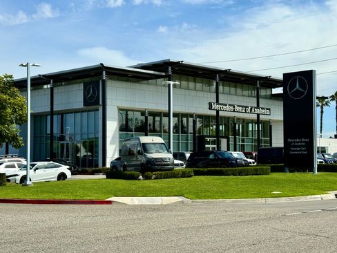 Used 2025 Chevrolet Silverado 1500 LT image 50