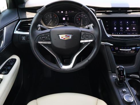 Certified 2025 Cadillac XT6 Sport w/ Technology Package AWD/4WD image 14