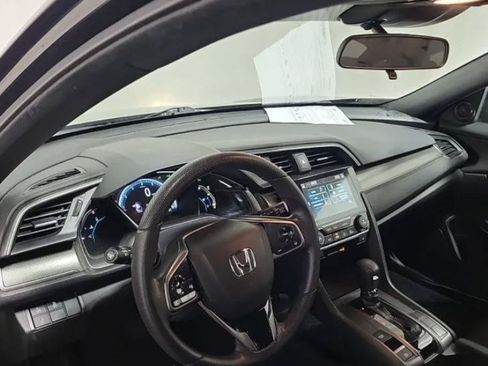 Used 2019 Honda Civic EX image 6