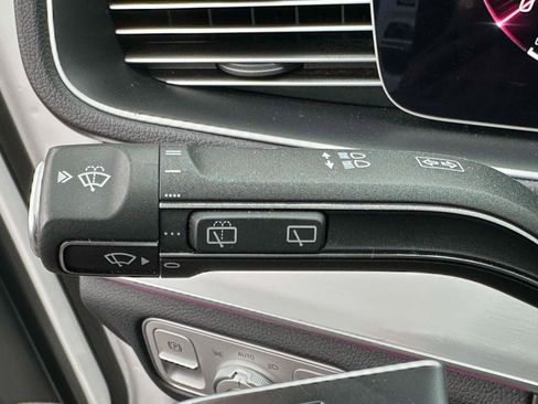 Used 2024 Mercedes-Benz GLE 450e 4MATIC image 24