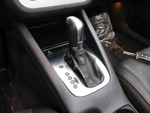 Used 2013 Volkswagen Eos Komfort FWD image 16