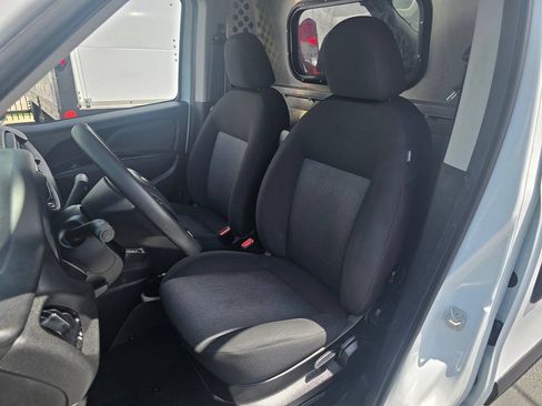 Used 2022 RAM ProMaster City Tradesman FWD image 11