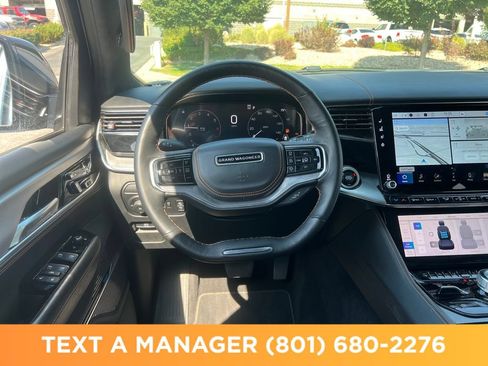 Used 2023 Jeep Grand Wagoneer Series III AWD/4WD image 18