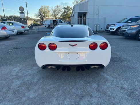 Used 2005 Chevrolet Corvette Coupe w/ Preferred Equipment Group RWD image 4