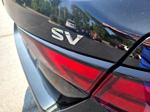 Used 2023 Nissan Sentra SV w/ Trunk Package image 8