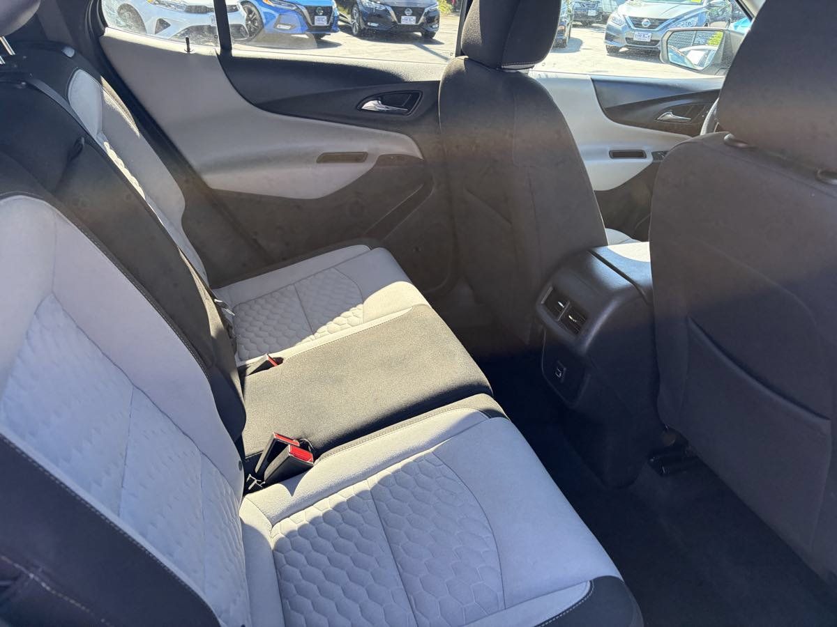 Used 2019 Chevrolet Equinox LS w/ LS Convenience Package AWD/4WD image 23