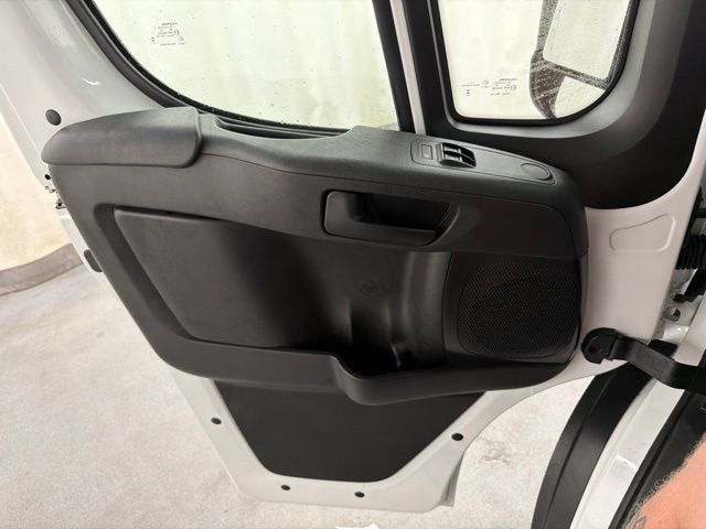Used 2025 RAM ProMaster 2500 w/ U-Haul Equipment Group FWD image 21