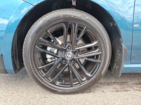 Certified 2025 Toyota Camry SE w/ Convenience Package image 9