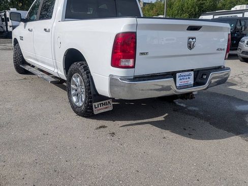 Used 2013 RAM 1500 Classic SLT w/ Premium Display Pkg AWD/4WD image 3