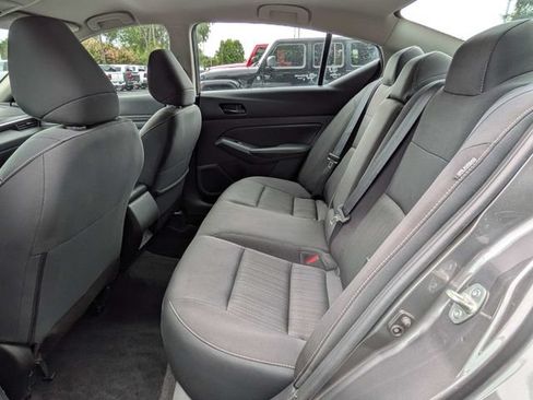 Used 2025 Nissan Altima 2.5 SV FWD image 16