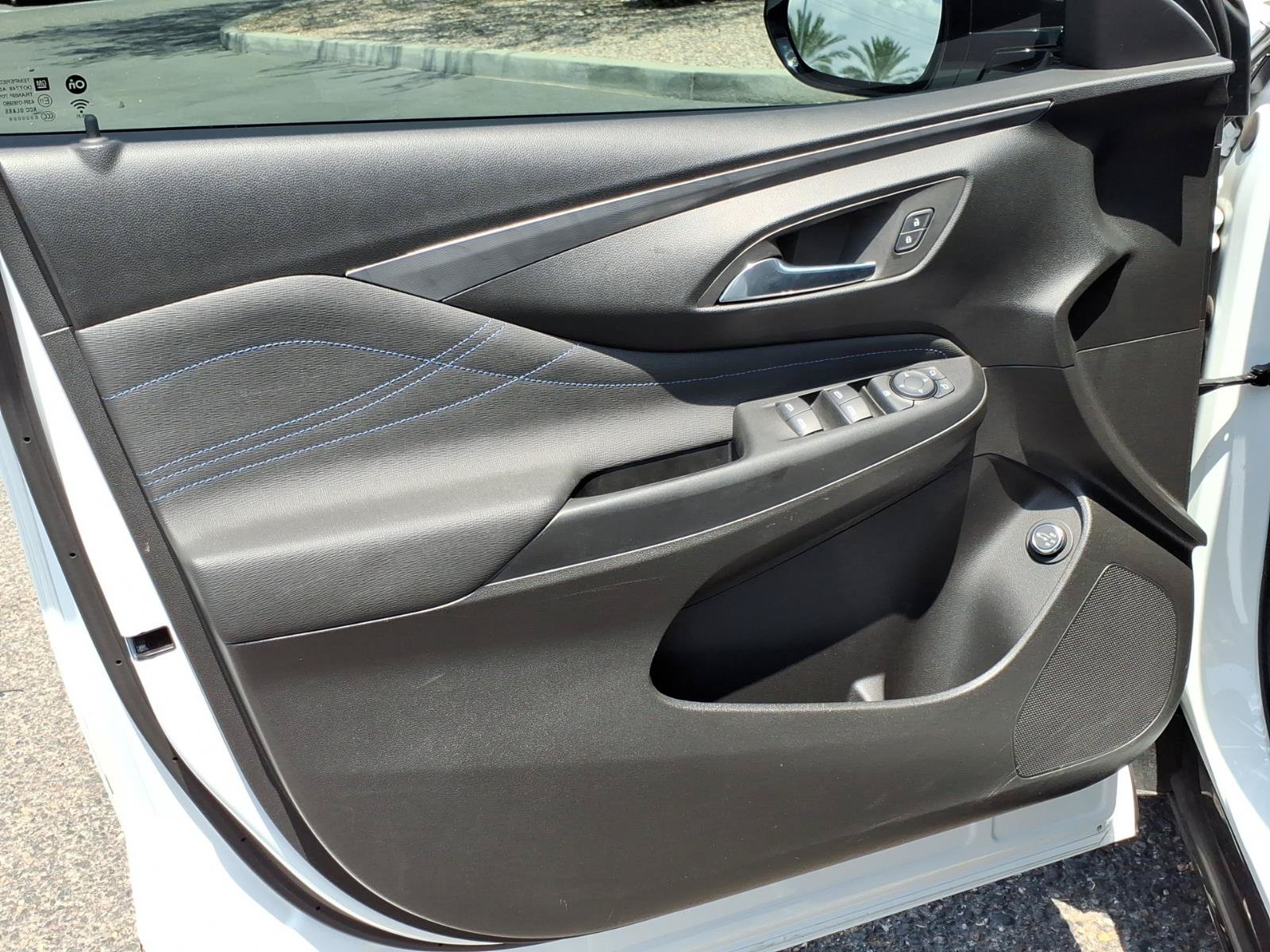 Used 2024 Buick Envista Sport Touring w/ Convenience I Package FWD image 18