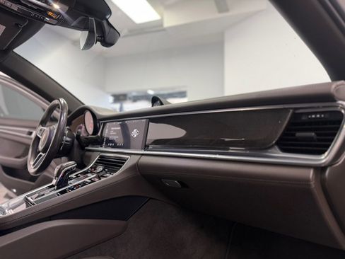 Used 2018 Porsche Panamera 4 w/ Premium Package Plus AWD/4WD image 44