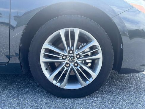 Used 2017 Toyota Camry SE FWD image 29
