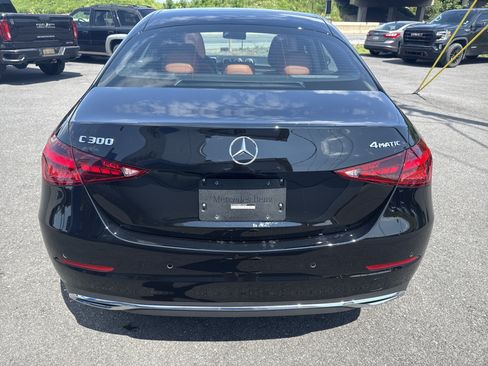 Used 2023 Mercedes-Benz C 300 4MATIC Sedan image 4