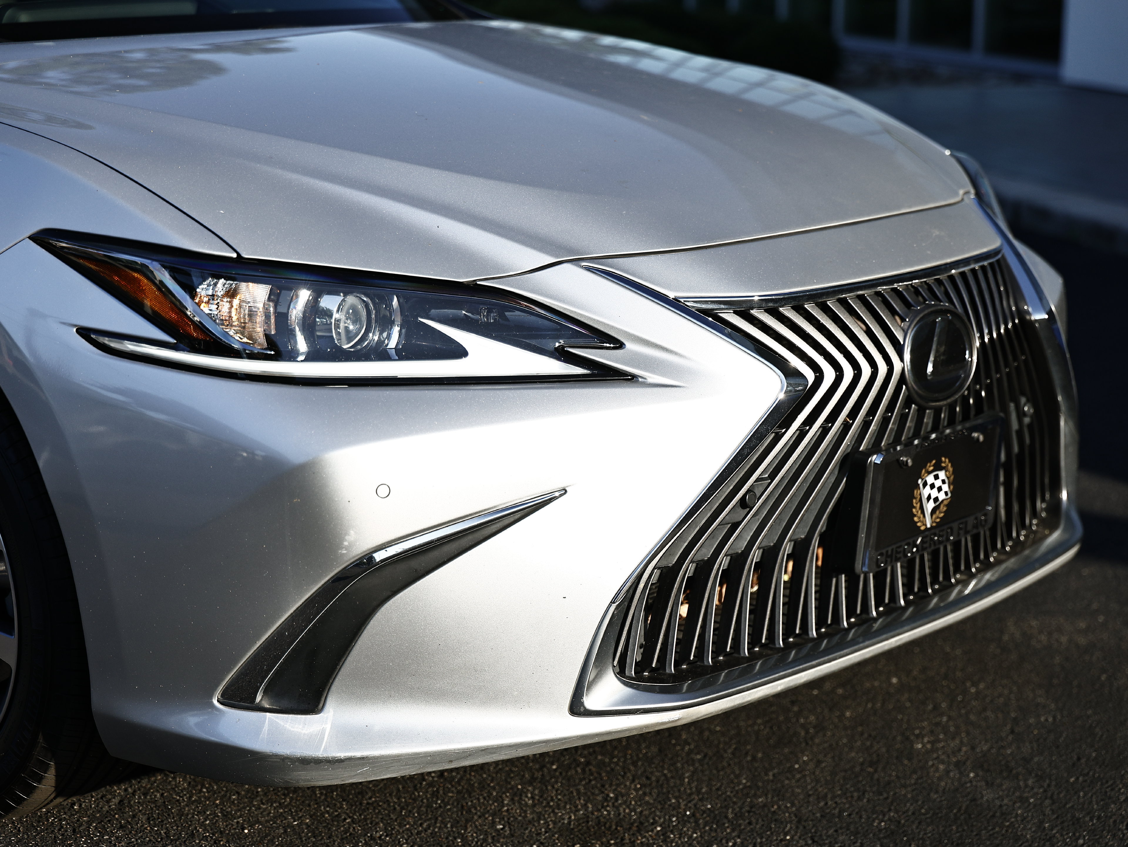 Used 2021 Lexus ES 350 w/ Premium Package FWD image 2