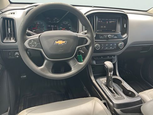 Used 2022 Chevrolet Colorado W/T w/ WT Convenience Package AWD/4WD image 15