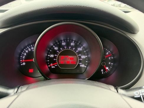 Used 2015 Kia Soul image 17