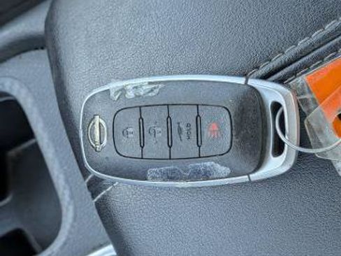 Used 2024 Nissan Sentra SV FWD image 27