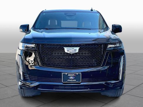 Used 2024 Cadillac Escalade Sport w/ LPO, ONYX Package image 3