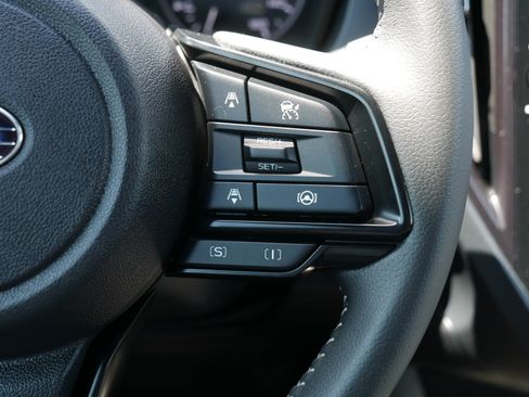 Used 2025 Subaru Forester Premium AWD/4WD image 30